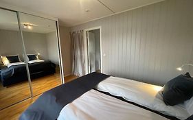 Skjomtind - Modern Apartment With Free Parking